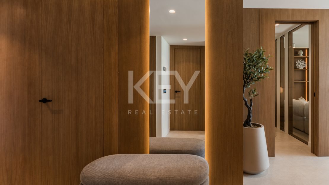 Modern 4-bedroom apartment for sale in Aloha, Nueva Andalucía, Marbella