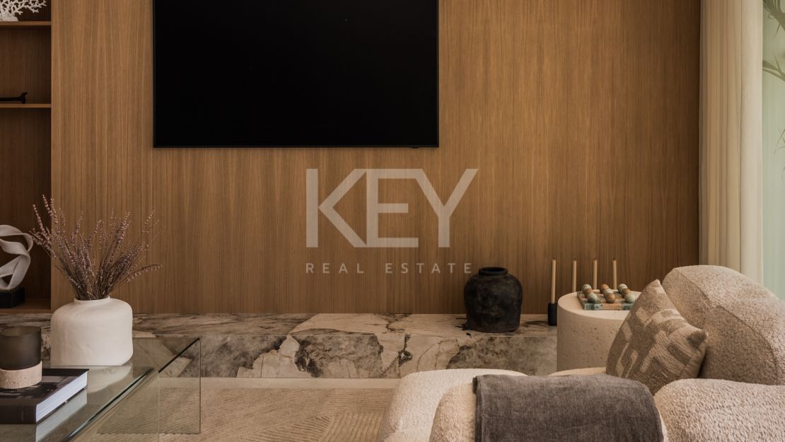 Modern 4-bedroom apartment for sale in Aloha, Nueva Andalucía, Marbella