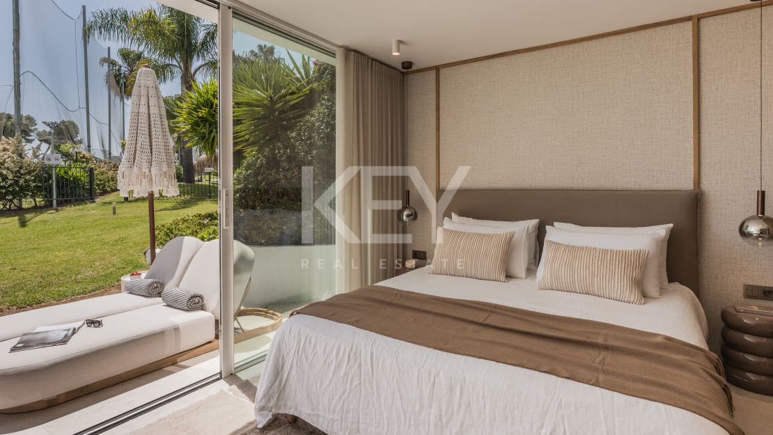 Modern 4-bedroom apartment for sale in Aloha, Nueva Andalucía, Marbella