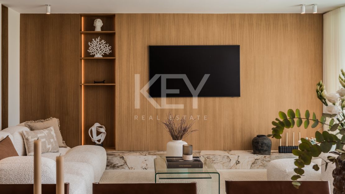 Modern 4-bedroom apartment for sale in Aloha, Nueva Andalucía, Marbella