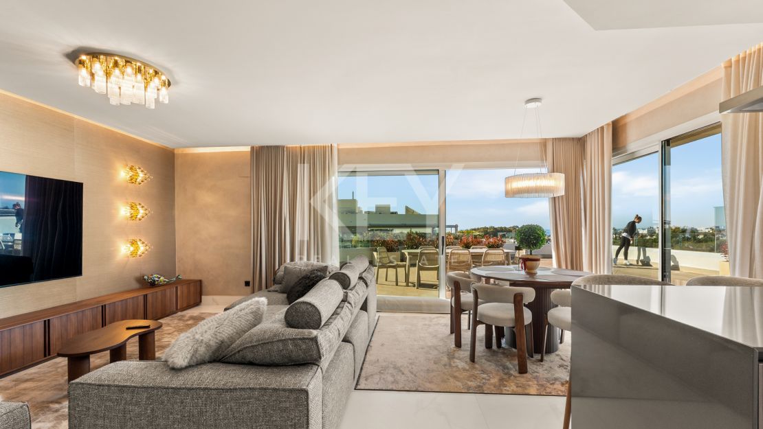 Penthouse with Sea Views in Marbella, San Pedro de Alcantara
