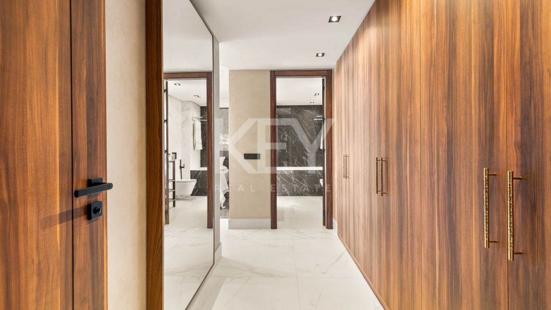 Penthouse with Sea Views in Marbella, San Pedro de Alcantara