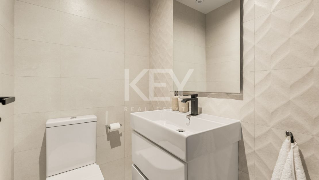 Penthouse with Sea Views in Marbella, San Pedro de Alcantara