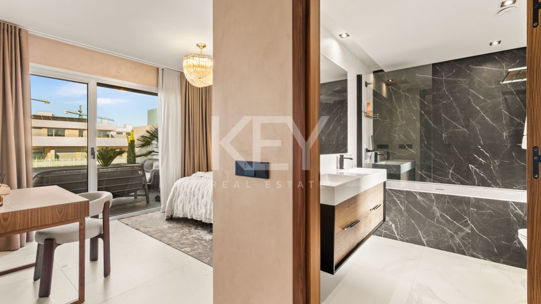 Penthouse with Sea Views in Marbella, San Pedro de Alcantara