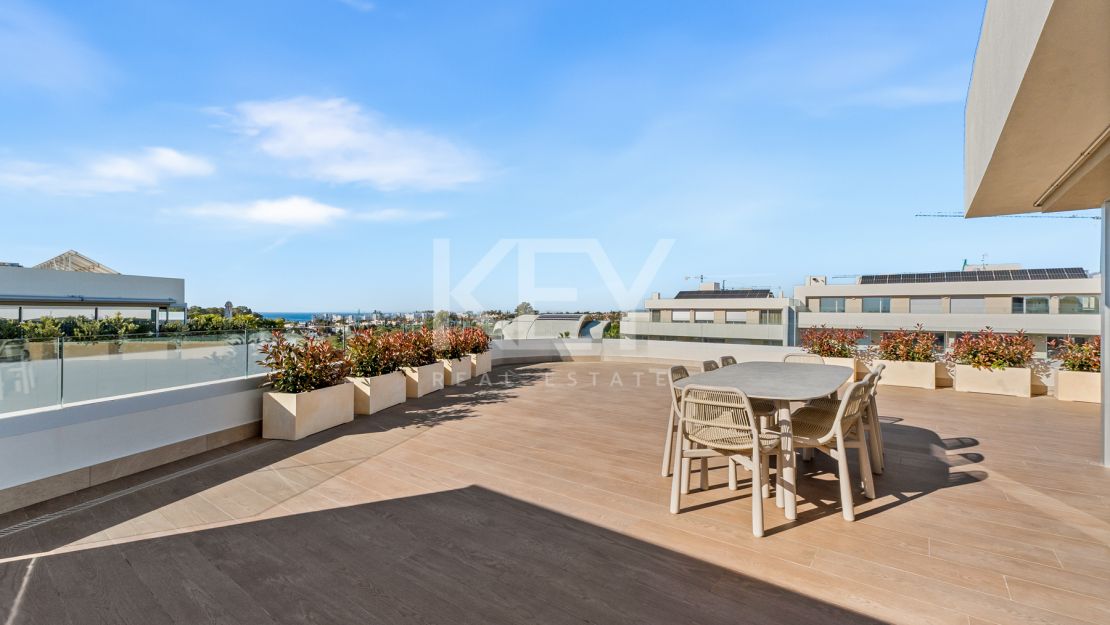 Penthouse with Sea Views in Marbella, San Pedro de Alcantara