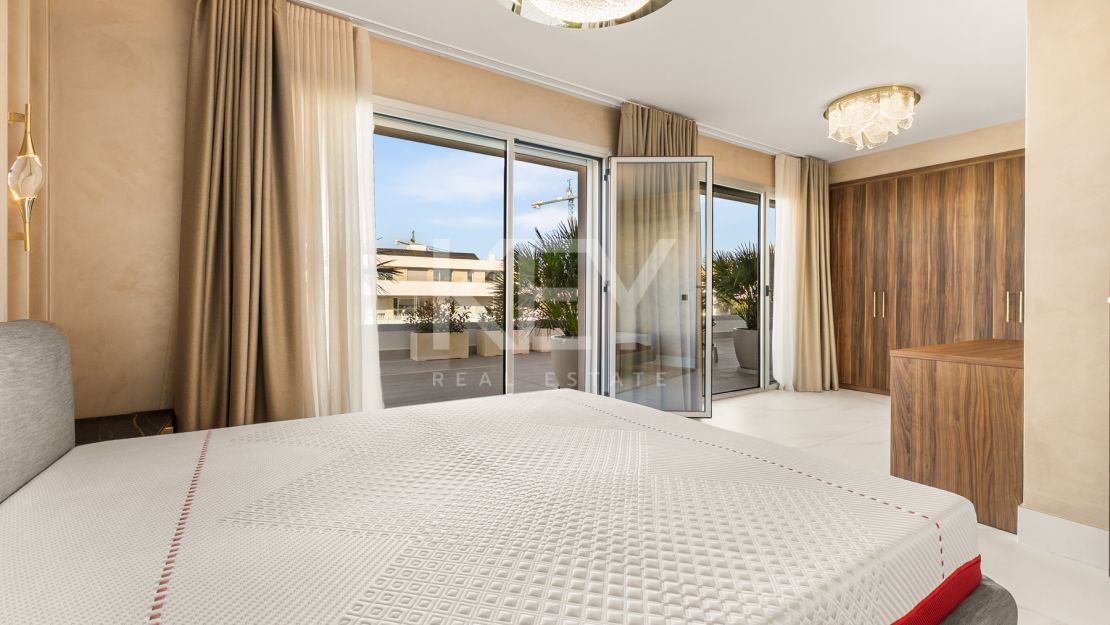 Penthouse with Sea Views in Marbella, San Pedro de Alcantara