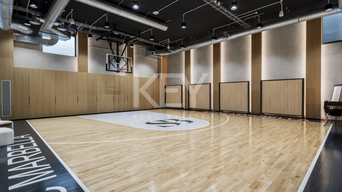 Fendi designed duplex offering a bespoke lifestyle on Marbella's Golden Mile