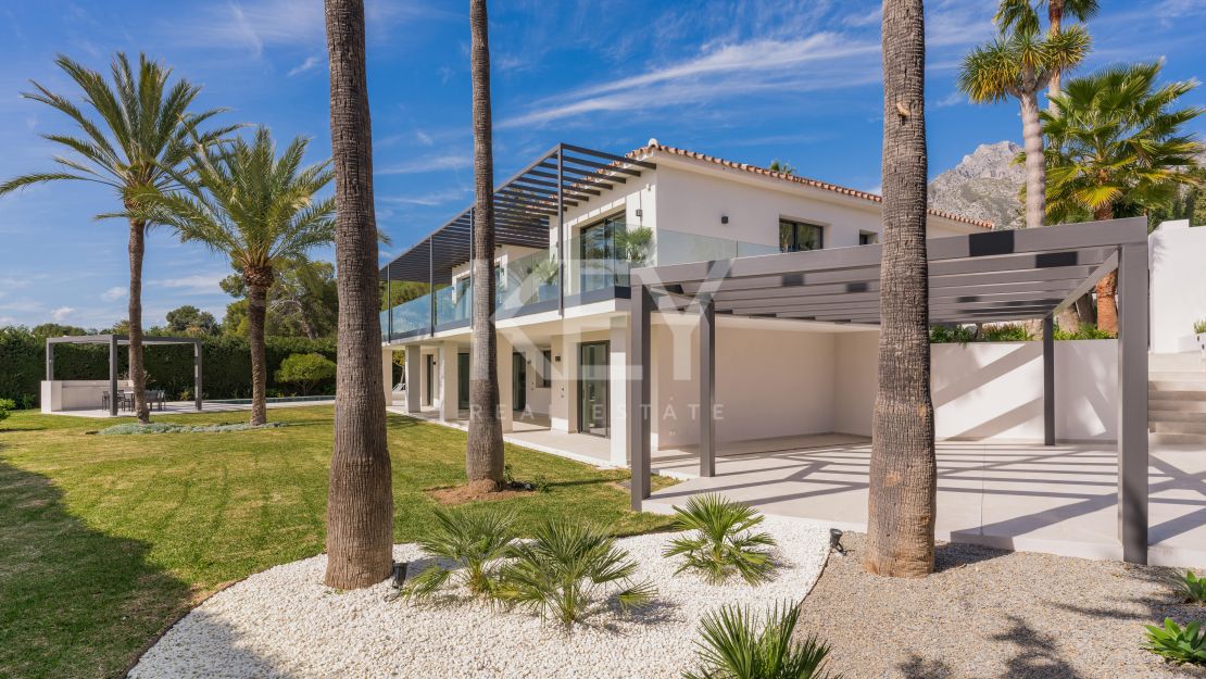 A Villa with Open Sea View and walking distance to Swans school just minutes from la Milla de Oro Marbella