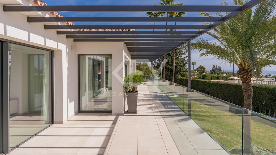 A Villa with Open Sea View and walking distance to Swans school just minutes from la Milla de Oro Marbella