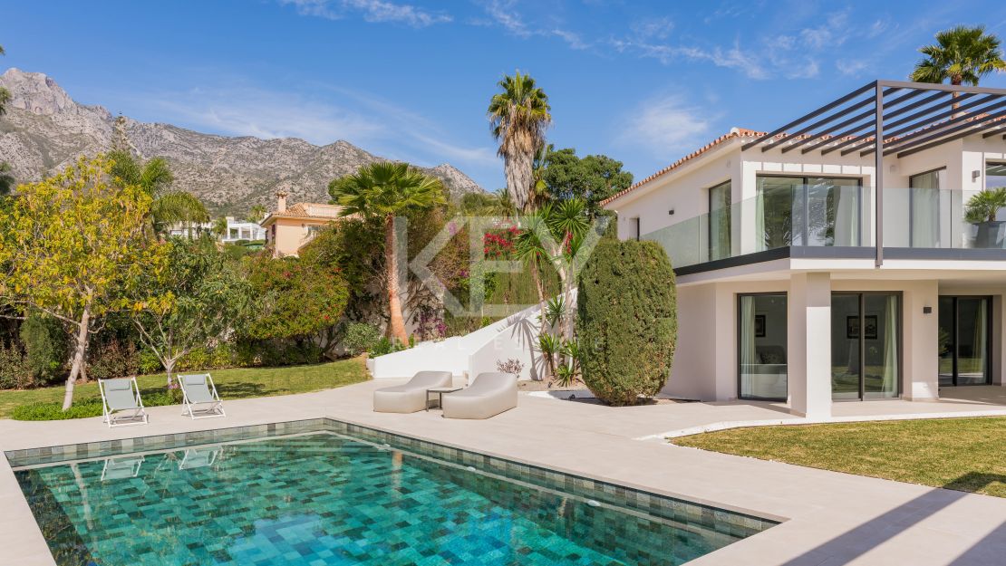 A Villa with Open Sea View and walking distance to Swans school just minutes from la Milla de Oro Marbella