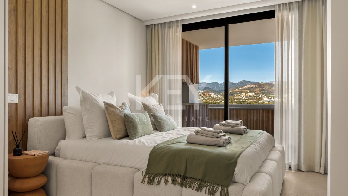 Stylish Renovated Penthouse with Sea & Mountain Views in Marbella