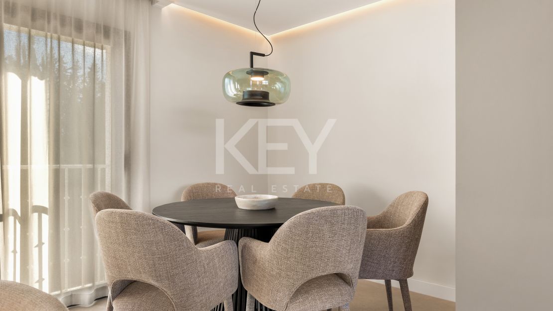 Stylish Renovated Penthouse with Sea & Mountain Views in Marbella