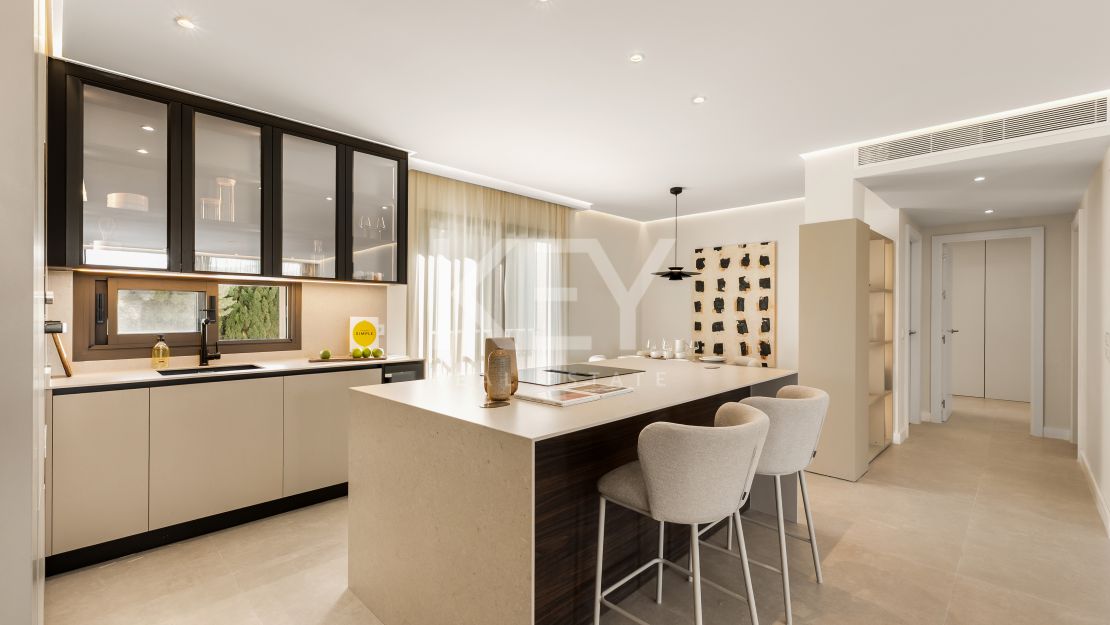 Stylish Renovated Apartment with Sea & Mountain Views in Marbella