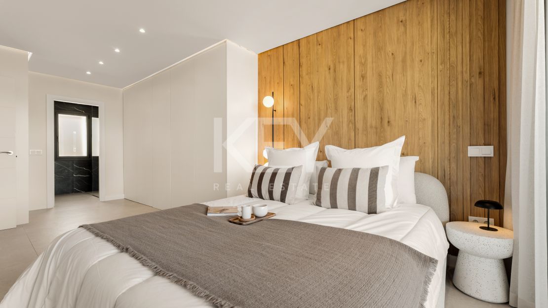 Stylish Renovated Apartment with Sea & Mountain Views in Marbella