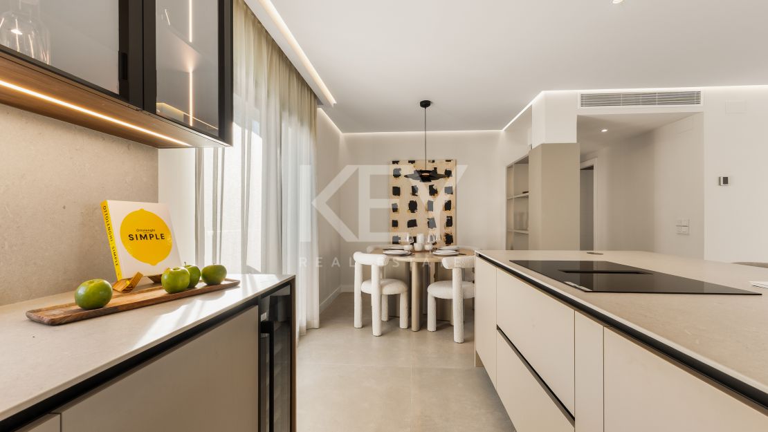 Stylish Renovated Apartment with Sea & Mountain Views in Marbella