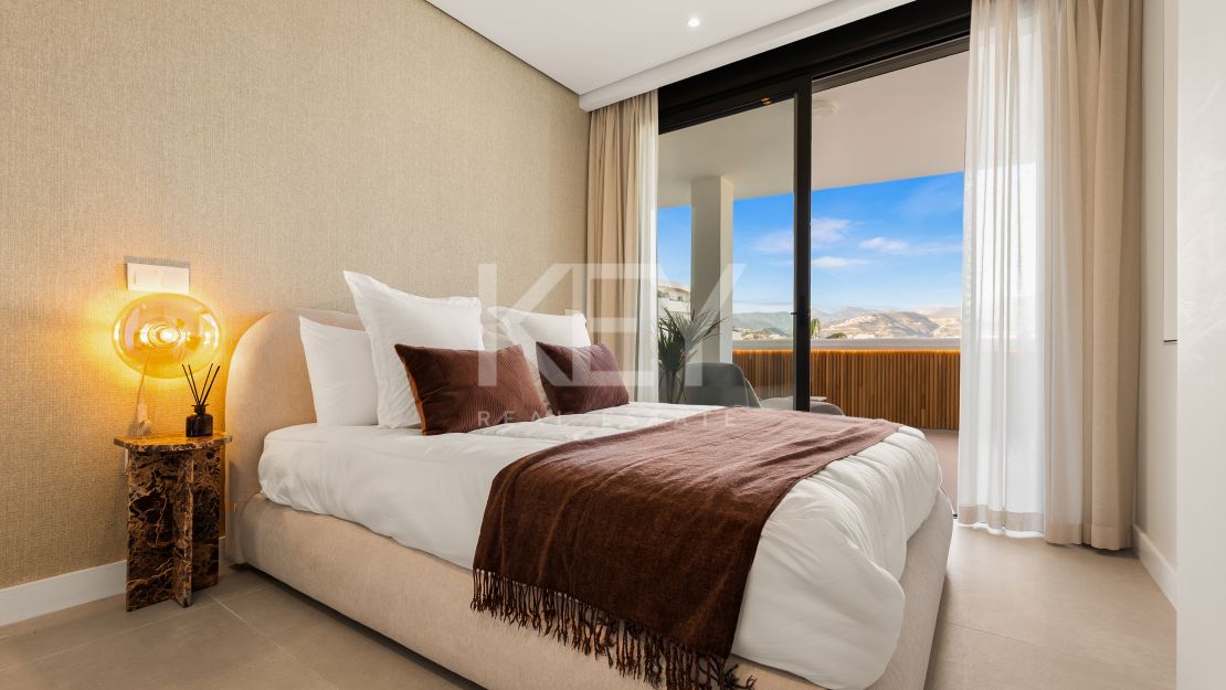 Stylish Renovated Apartment with Sea & Mountain Views in Marbella