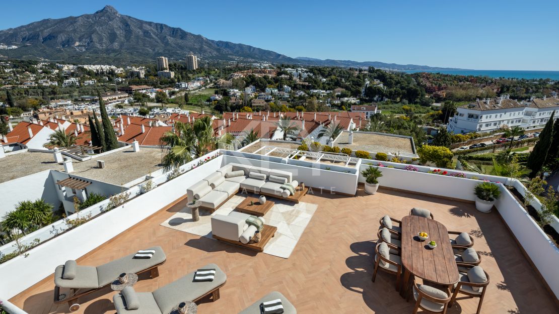 Stylish Renovated Apartment with Sea & Mountain Views in Marbella