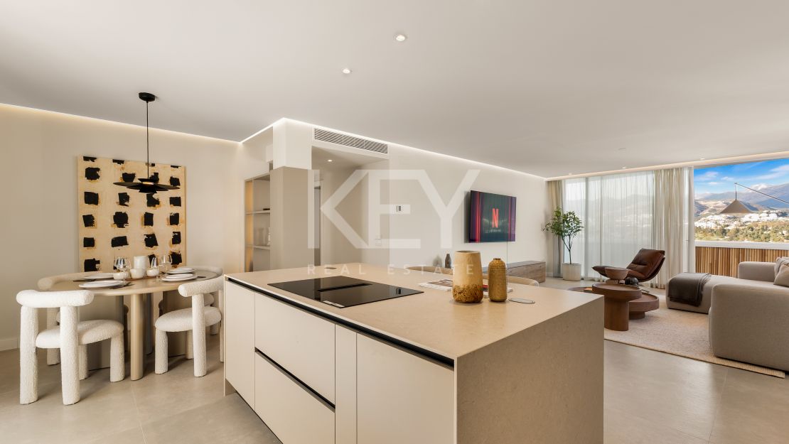 Stylish Renovated Apartment with Sea & Mountain Views in Marbella