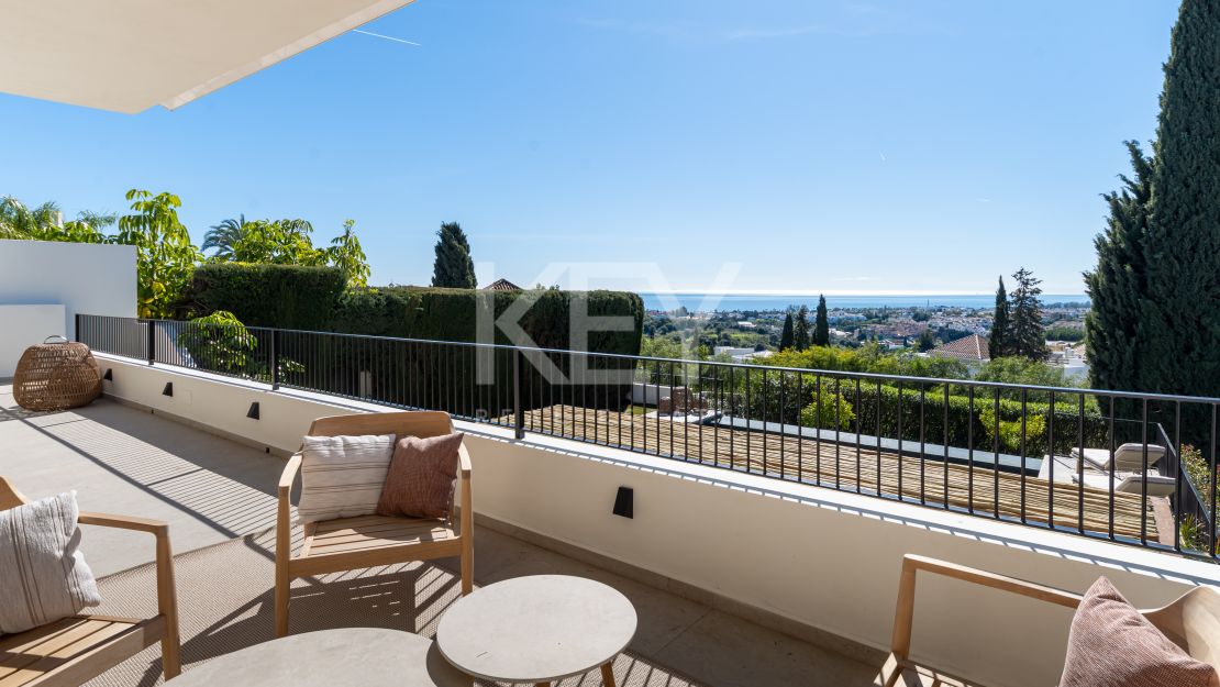 Amazing Semi-Detached House for sale in El Paraiso, Marbella