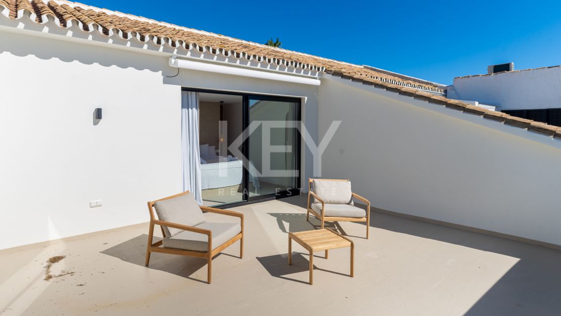 Amazing Semi-Detached House for sale in El Paraiso, Marbella