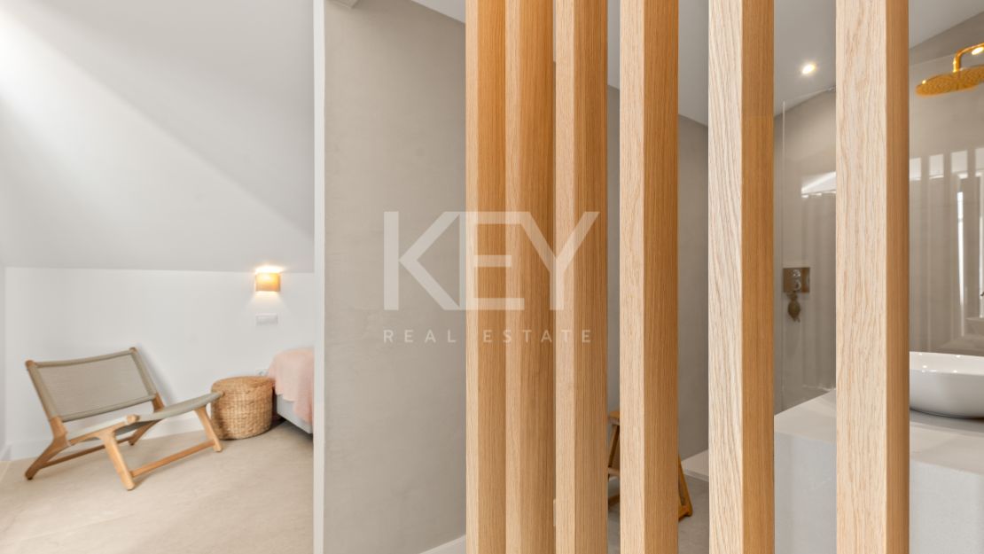 Amazing Semi-Detached House for sale in El Paraiso, Marbella