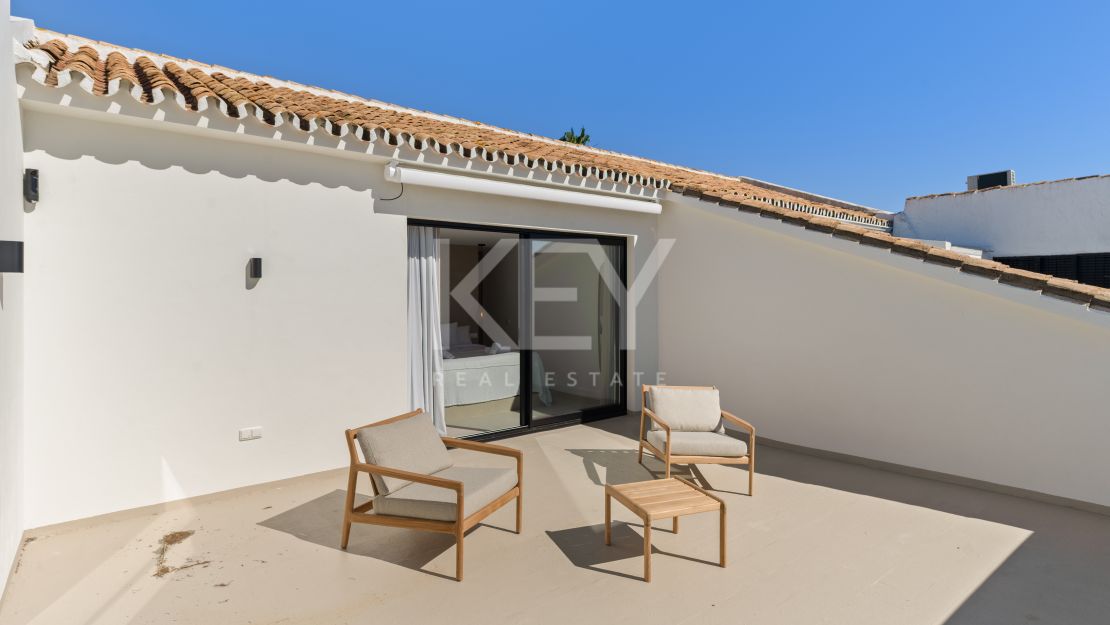 Amazing Semi-Detached House for sale in El Paraiso, Marbella