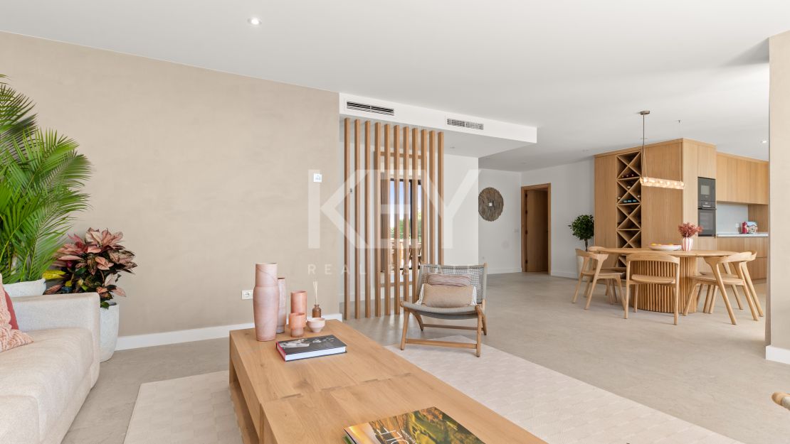 Amazing Semi-Detached House for sale in El Paraiso, Marbella