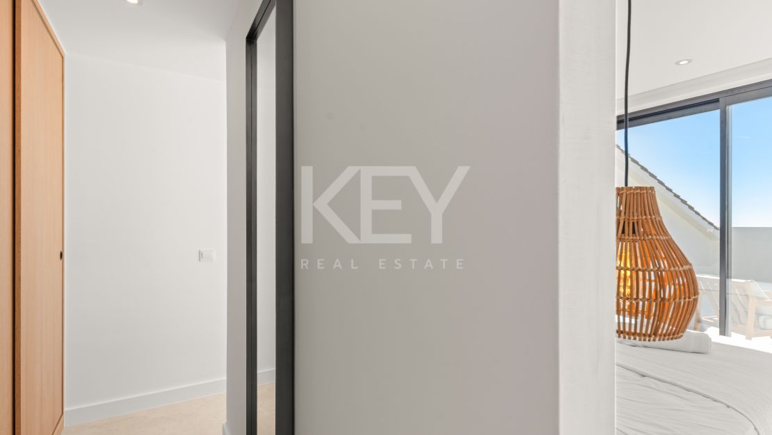 Amazing Semi-Detached House for sale in El Paraiso, Marbella