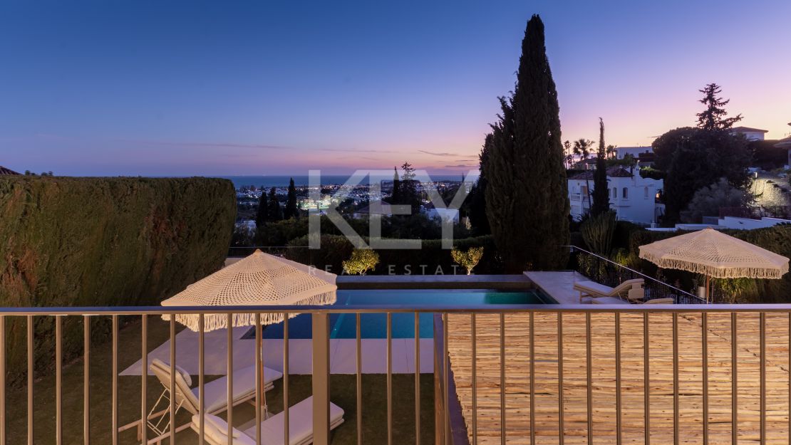 Amazing Semi-Detached House for sale in El Paraiso, Marbella