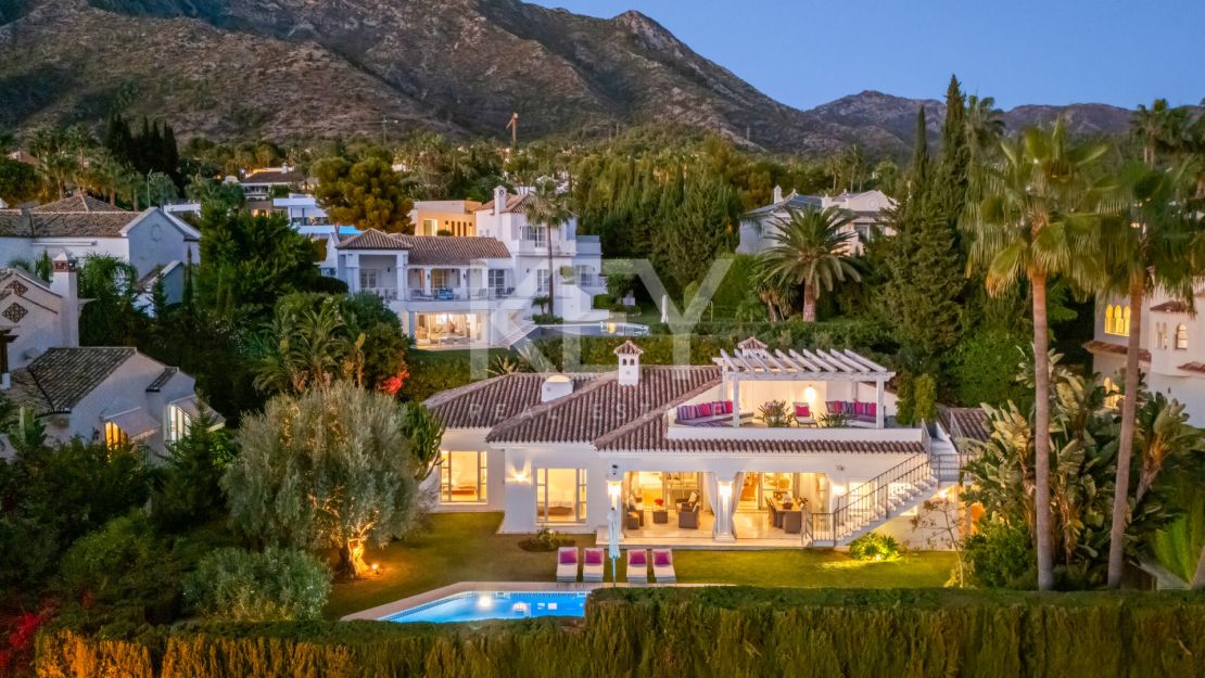 Villa de estilo mediterráneo en Sierra Blanca, Marbella
