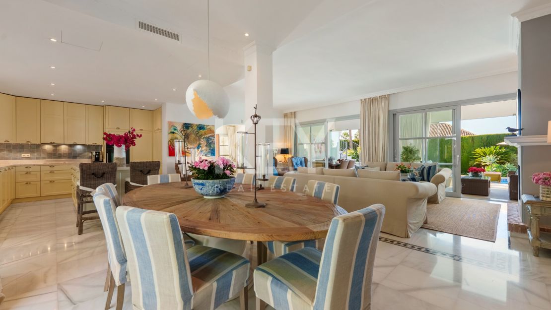 Villa de estilo mediterráneo en Sierra Blanca, Marbella