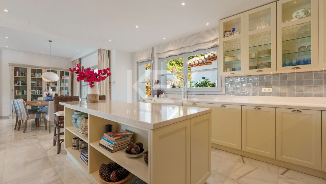 Villa de estilo mediterráneo en Sierra Blanca, Marbella