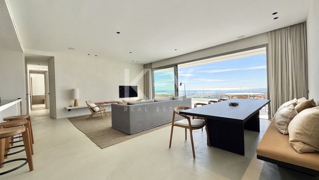 Modern Apartment with Sea and Golf Views in Benahavís, Marbella