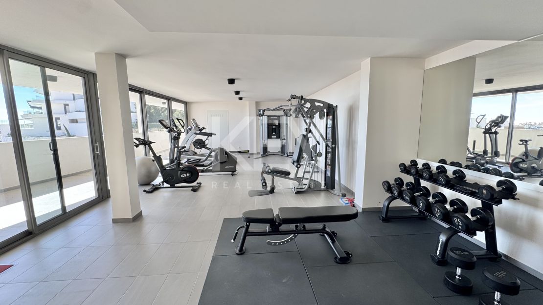 Modern Apartment with Sea and Golf Views in Benahavís, Marbella