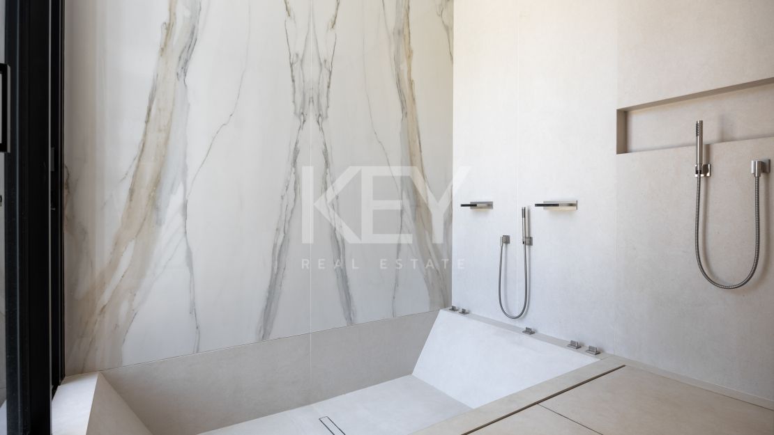 Exceptional Modern Villa in Prestigious El Madroñal, Marbella