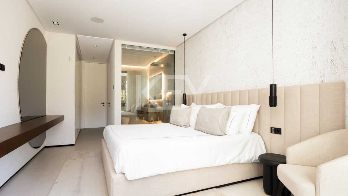 Exceptional Modern Villa in Prestigious El Madroñal, Marbella