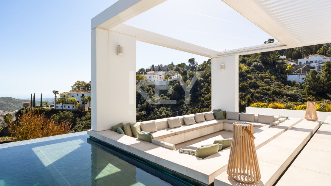 Exceptional Modern Villa in Prestigious El Madroñal, Marbella