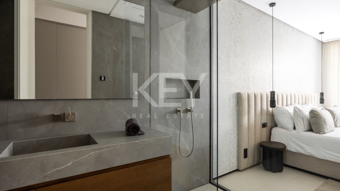 Exceptional Modern Villa in Prestigious El Madroñal, Marbella