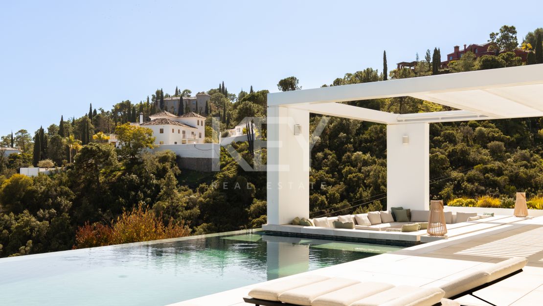 Exceptional Modern Villa in Prestigious El Madroñal, Marbella