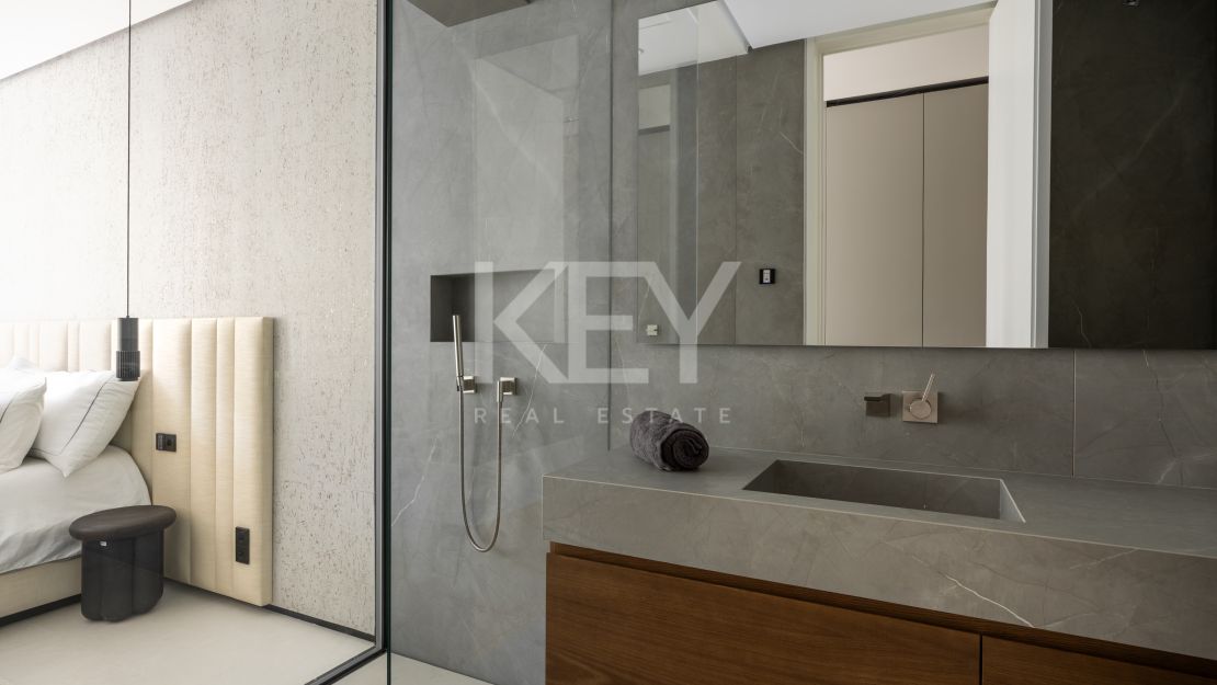 Exceptional Modern Villa in Prestigious El Madroñal, Marbella