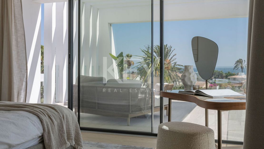 Modern villa for sale in Marbella East