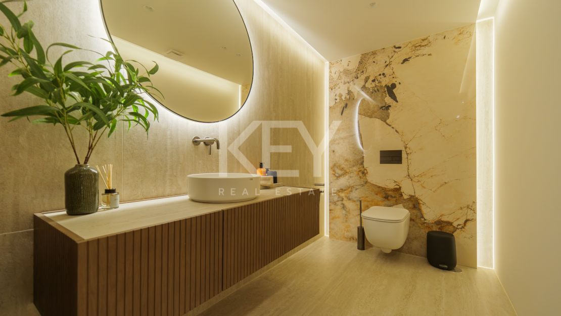 Modern villa for sale in Marbella East