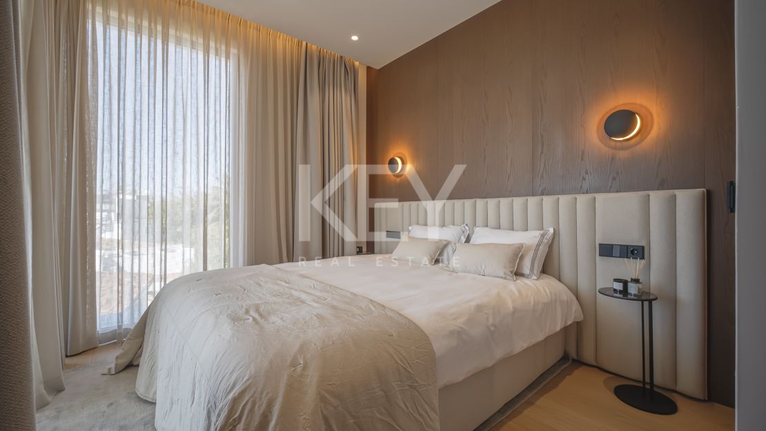 Modern villa for sale in Marbella East