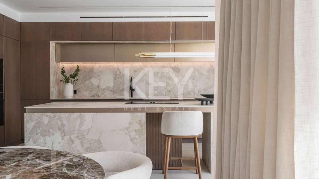 Modern villa for sale in Marbella East