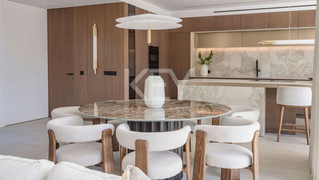 Modern villa for sale in Marbella East