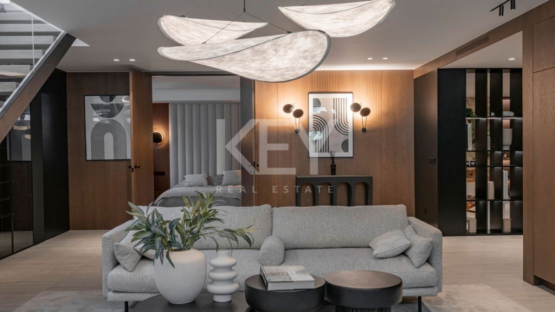 Modern villa for sale in Marbella East