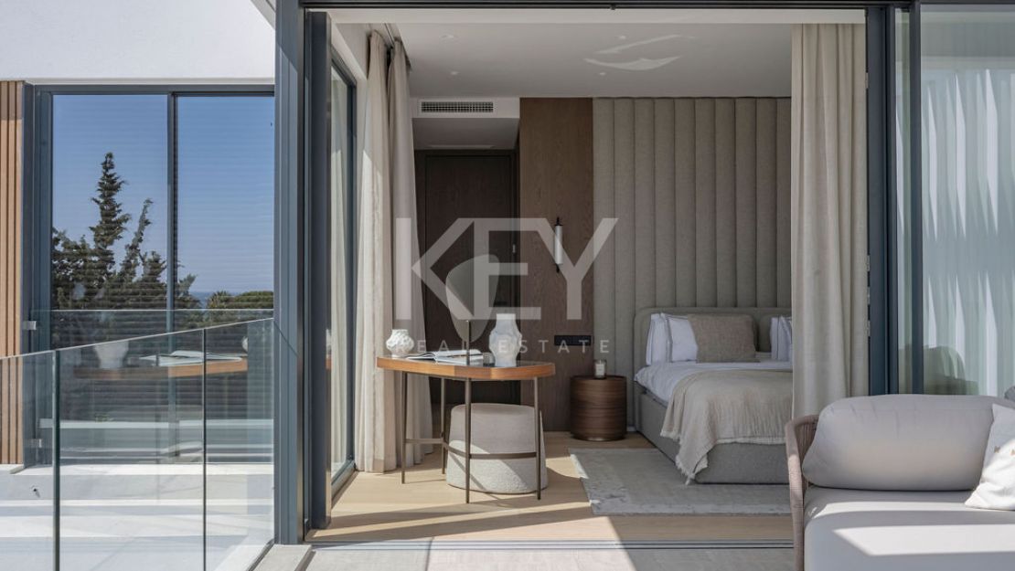 Modern villa for sale in Marbella East