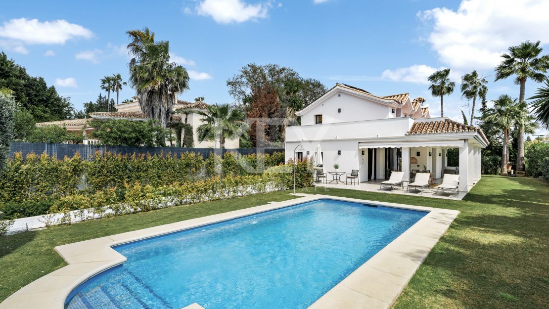 Вилла Только После Ремонта в Новой Андалусии, Марбелья