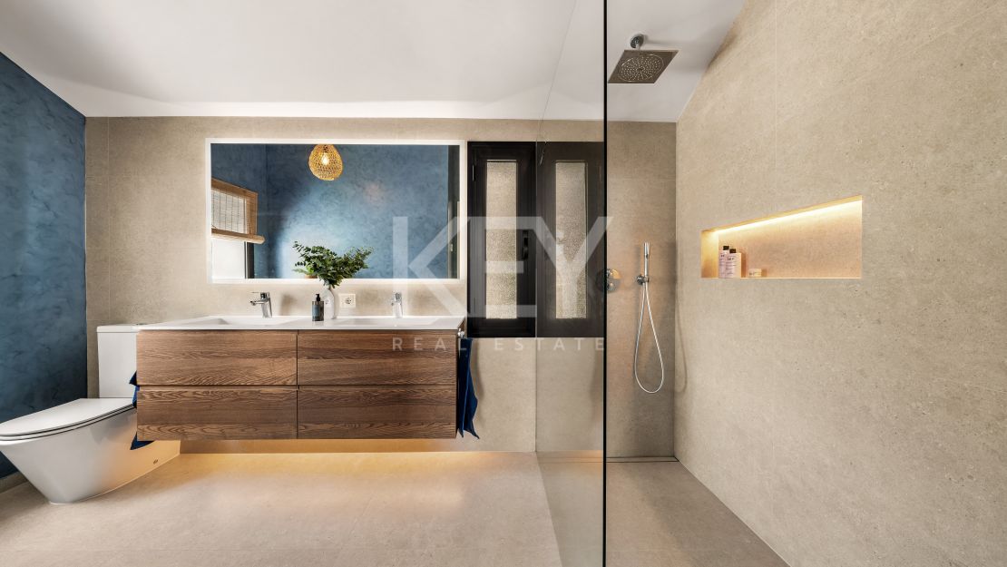 Вилла Только После Ремонта в Новой Андалусии, Марбелья