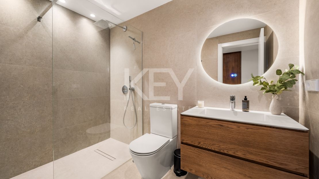 Вилла Только После Ремонта в Новой Андалусии, Марбелья